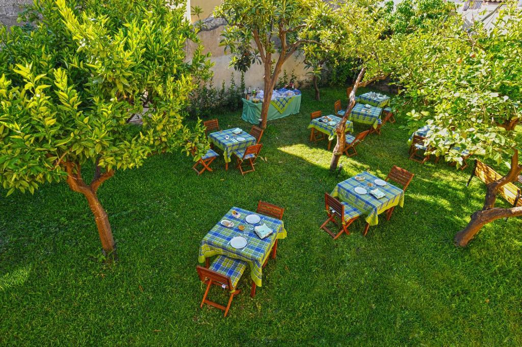Il Giardino Del Barocco Bed & Breakfast Noto Exterior photo